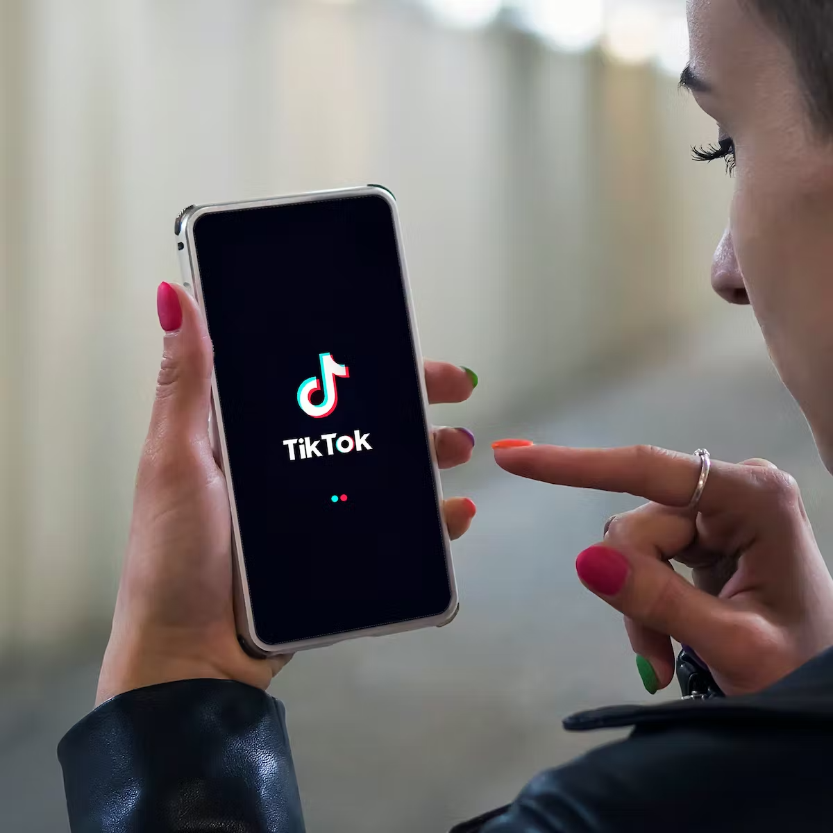 TikTok Smile dating test - Explained - 2