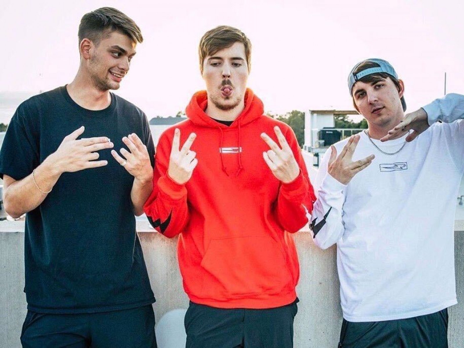 MrBeast friends crew net worth