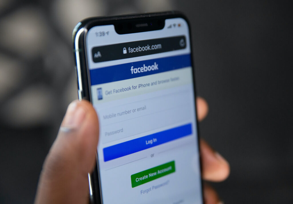 Facebook $650 Million Settlement in Illinois, How to Know if You're Eligible