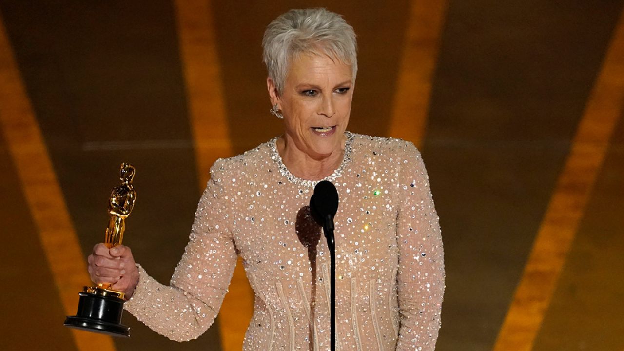 Jamie Lee Curtis winning the Oscar