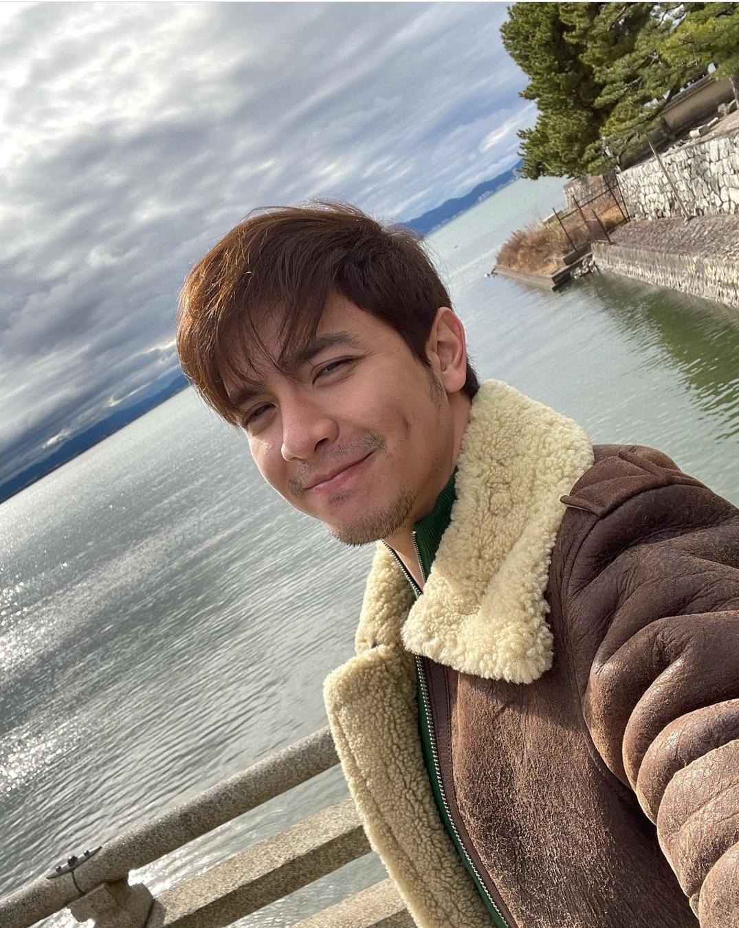 Tito, Vic, and Joey, alden returns