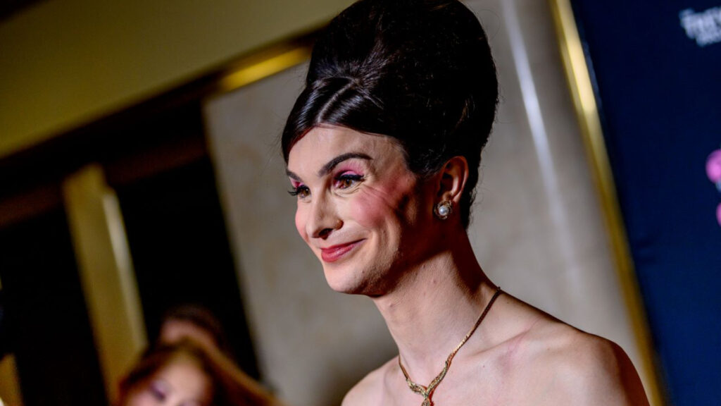Dylan Mulvaney trans activist influencer Tampax ad