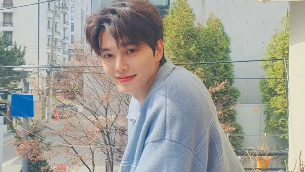 Actor Song Kang Announces Military Enlistment Plans | Fans React