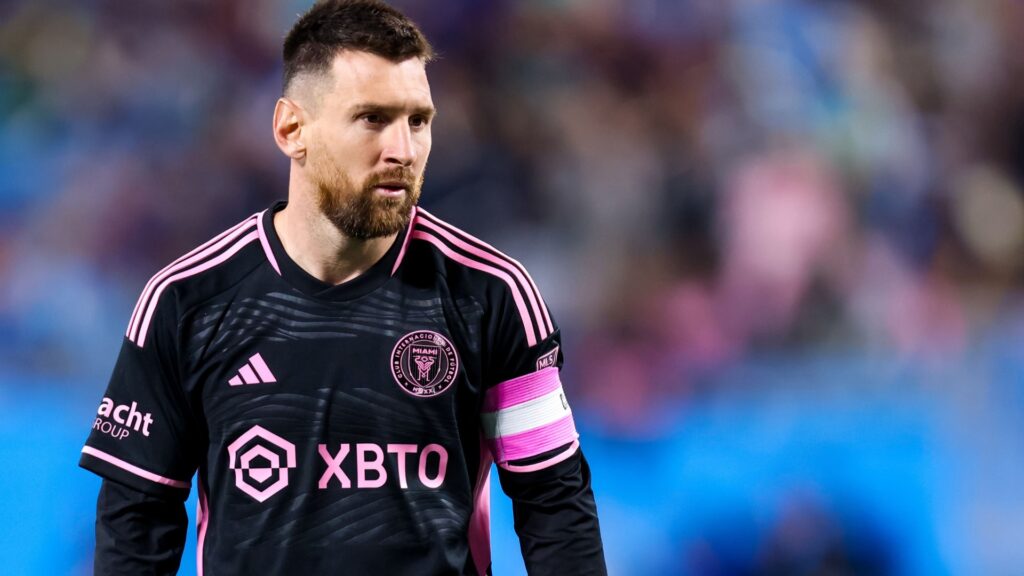 Lionel Messi clause MLS Holiday Pack