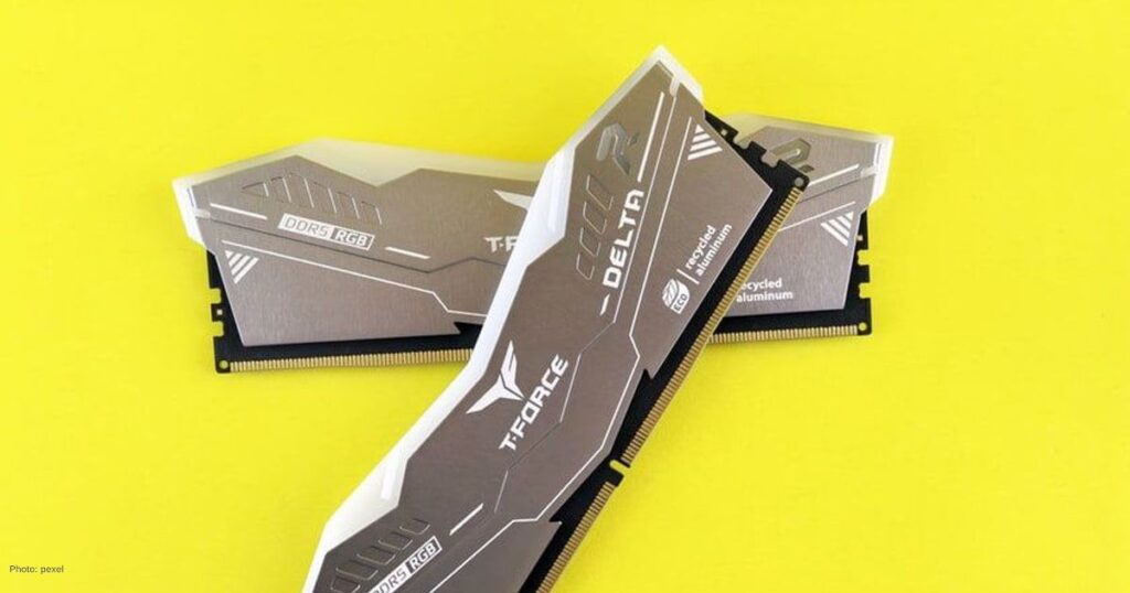 DDR5 Price Surge Pushes More PC Gamers to Stay With 16 GB RAM